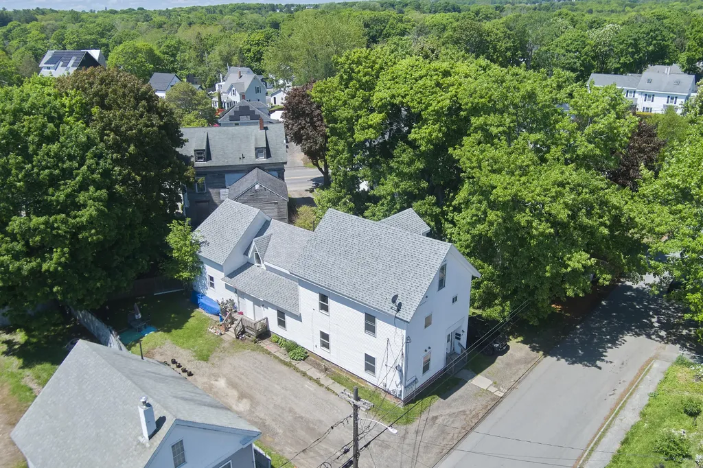 22 Rockland Street Rockland ME 04841