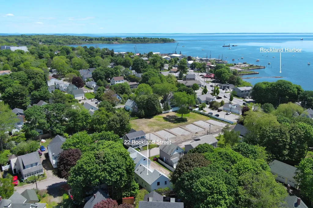 22 Rockland Street Rockland ME 04841