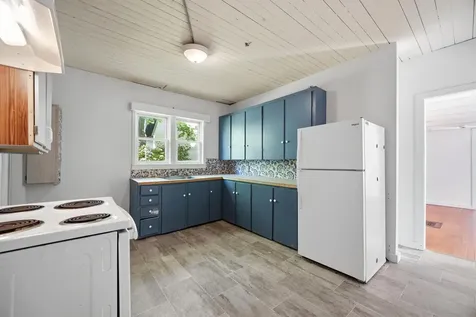 22 Rockland Street Rockland ME 04841