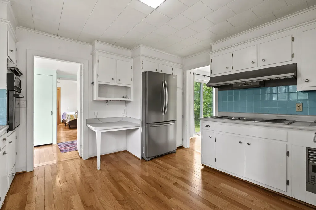 15 Lakeview Road Boothbay Harbor ME 04538