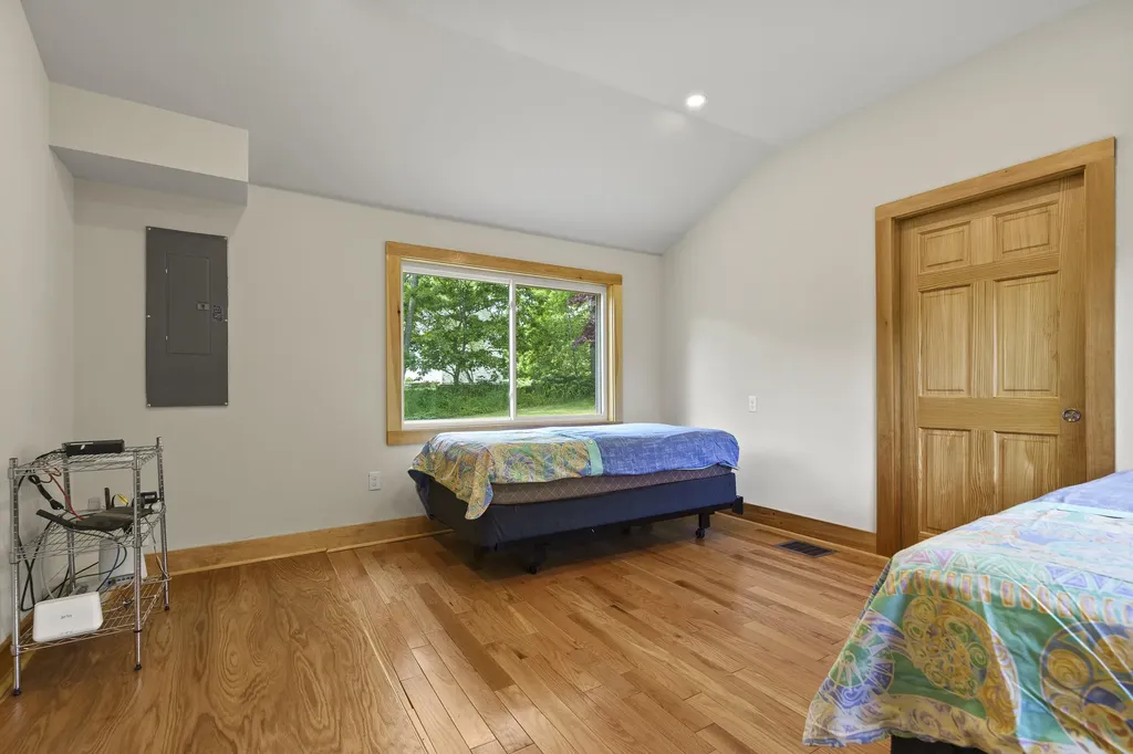 15 Lakeview Road Boothbay Harbor ME 04538