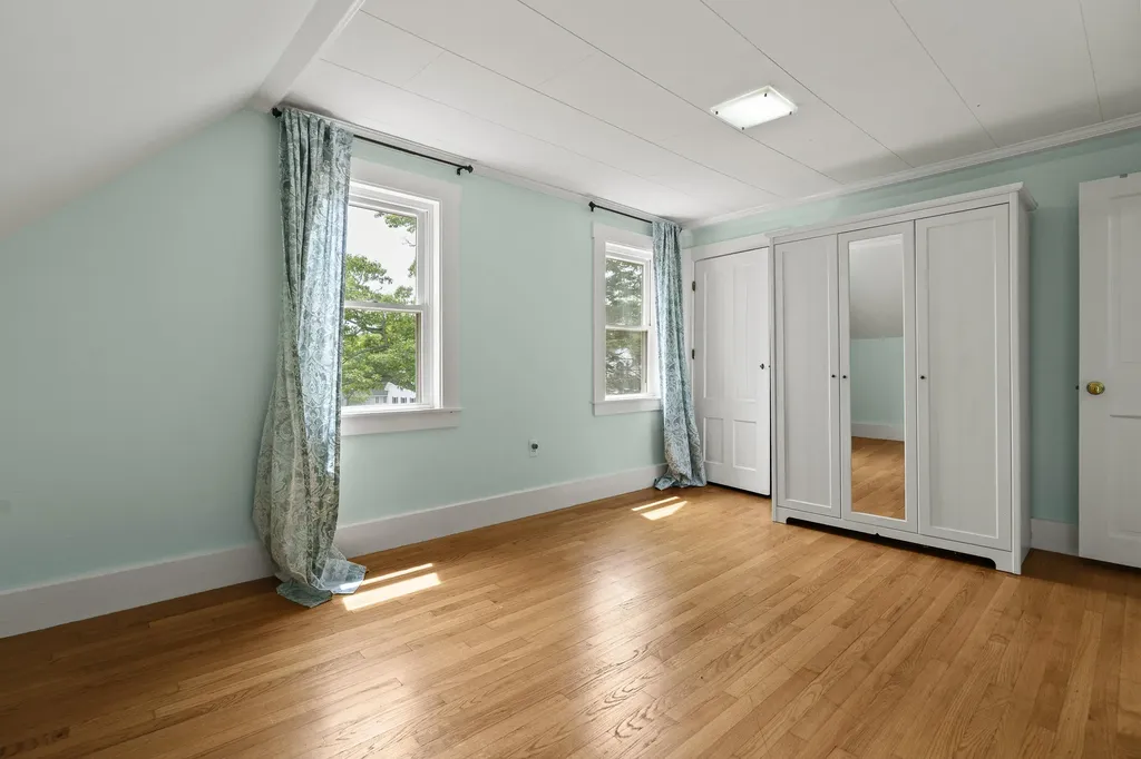 15 Lakeview Road Boothbay Harbor ME 04538