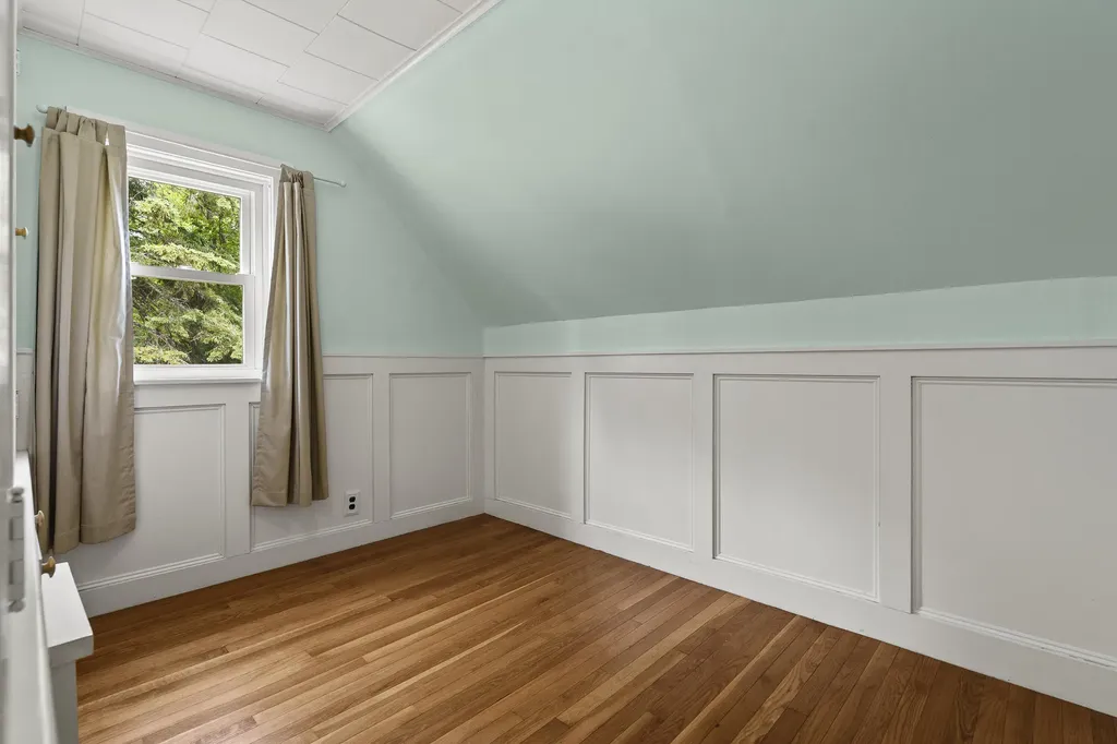 15 Lakeview Road Boothbay Harbor ME 04538