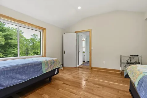 15 Lakeview Road Boothbay Harbor ME 04538