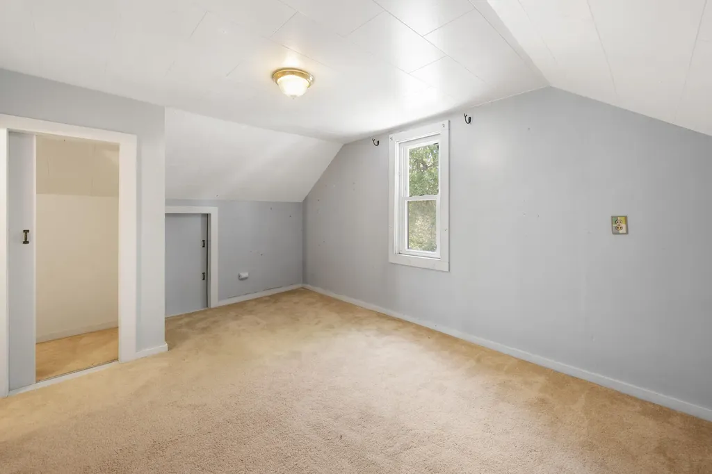 164 7th Street Bangor ME 04401