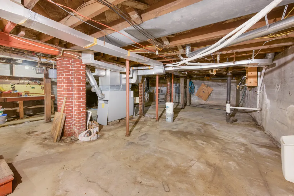 164 7th Street Bangor ME 04401