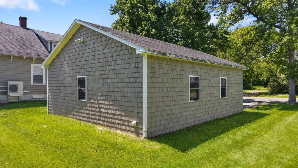 164 7th Street Bangor ME 04401