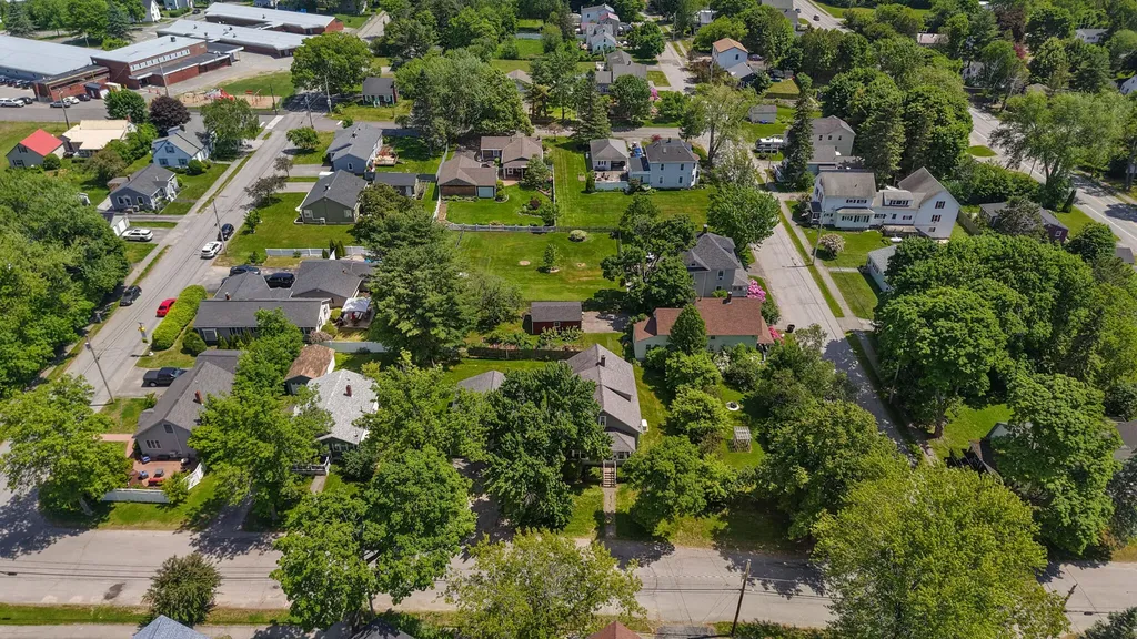 164 7th Street Bangor ME 04401