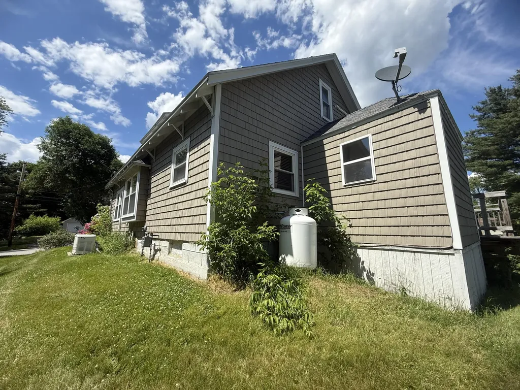 164 7th Street Bangor ME 04401