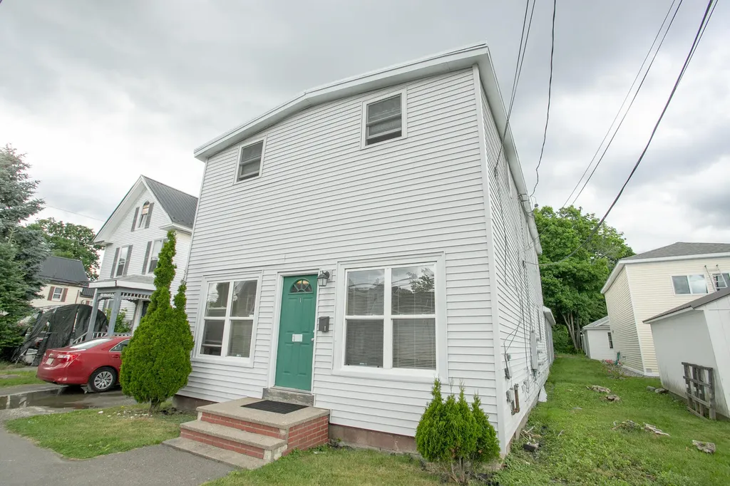 172 Garland Street Bangor ME 04401