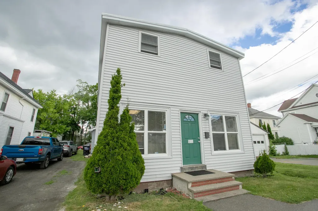 172 Garland Street Bangor ME 04401