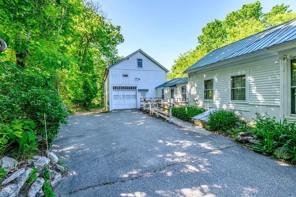 203 Main Street Bridgton ME 04009