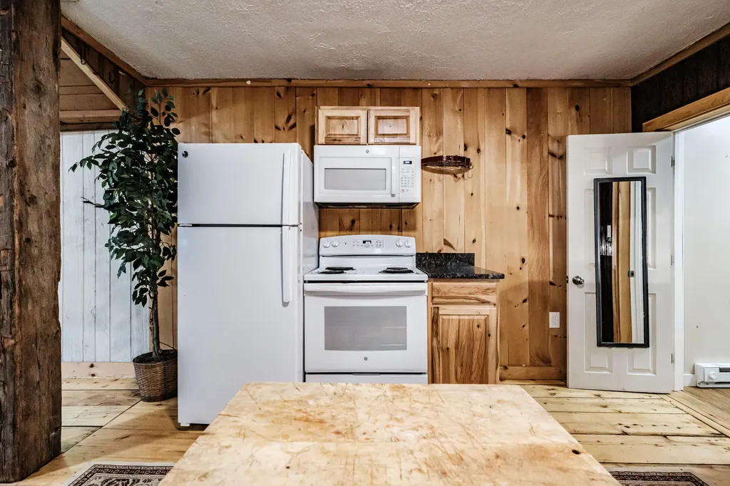 203 Main Street Bridgton ME 04009