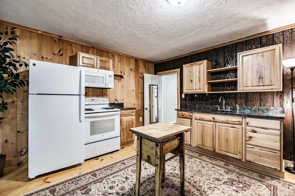 203 Main Street Bridgton ME 04009