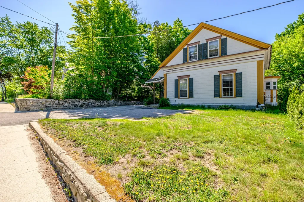 203 Main Street Bridgton ME 04009