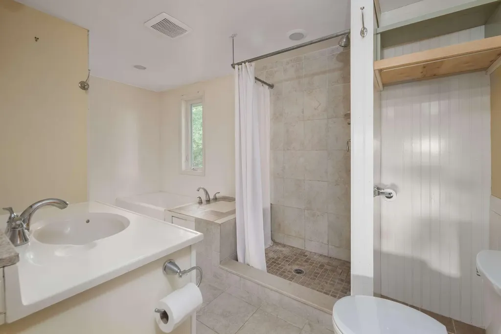9 Busdick Drive Kittery ME 03904