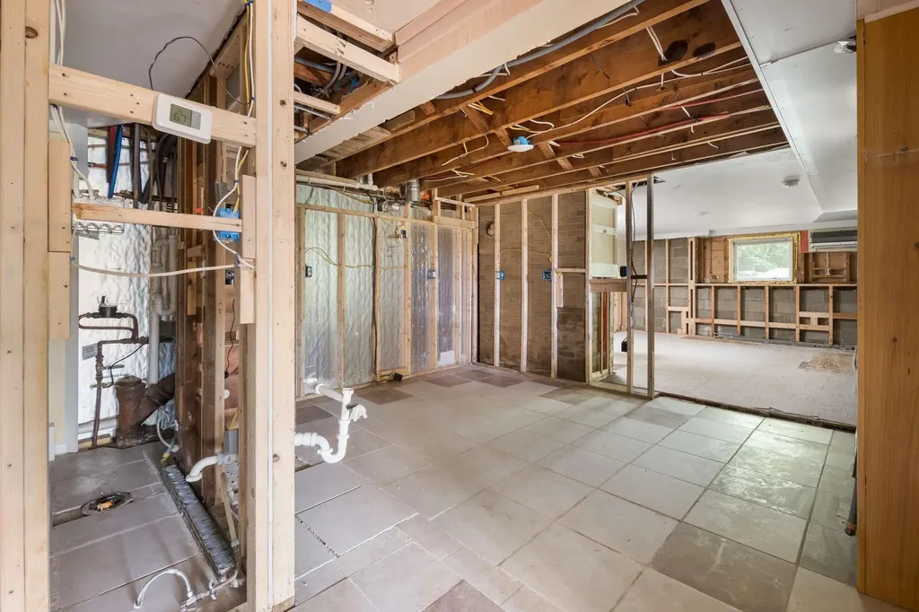9 Busdick Drive Kittery ME 03904