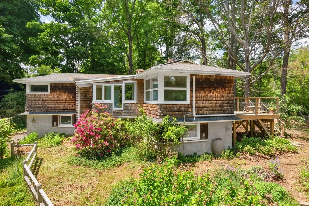 9 Busdick Drive Kittery ME 03904