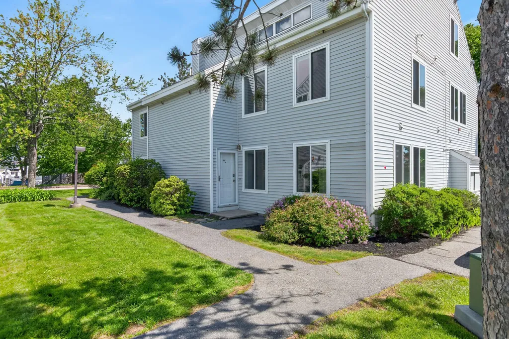 18 Ocean Street South Portland ME 04106