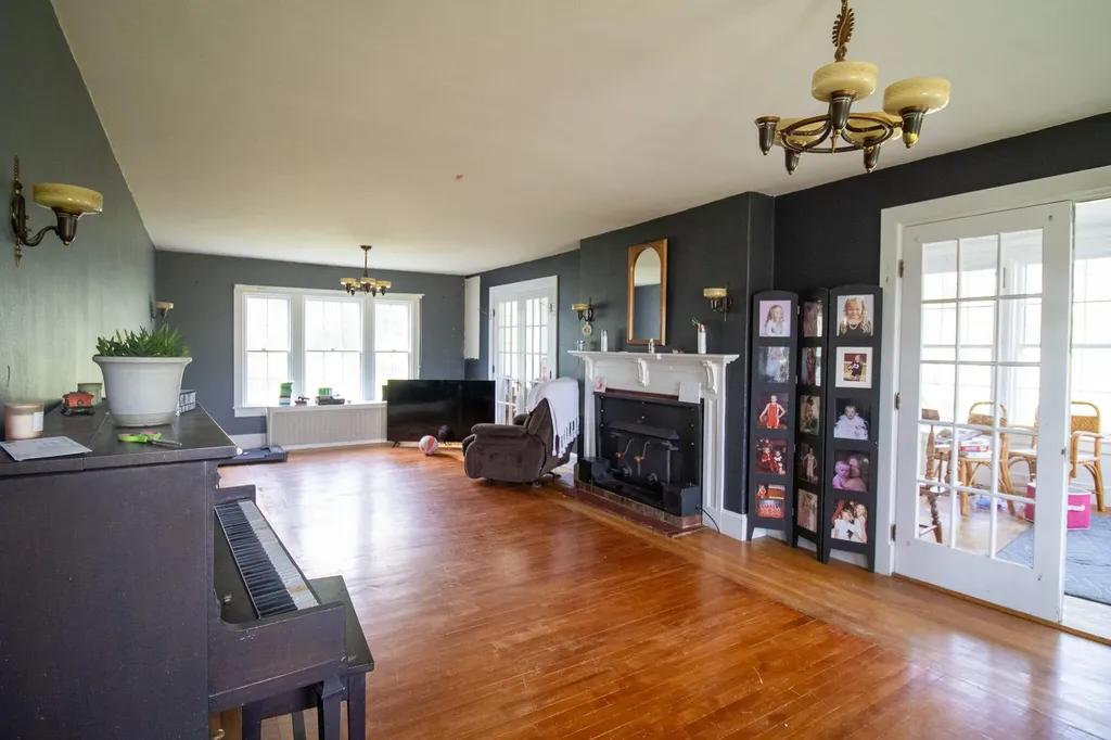 43 Cottage Street Milbridge ME 04658