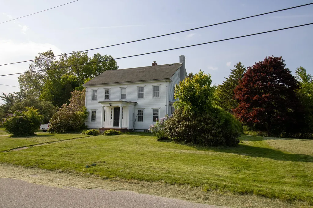 43 Cottage Street Milbridge ME 04658