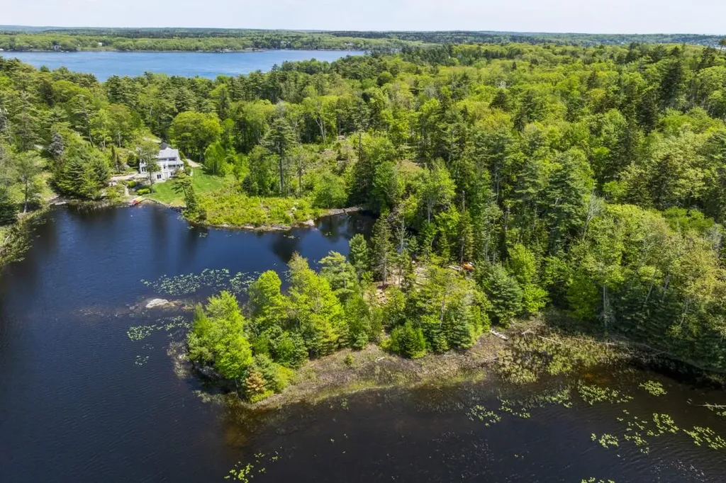98 Meadow Cove Road Boothbay ME 04544