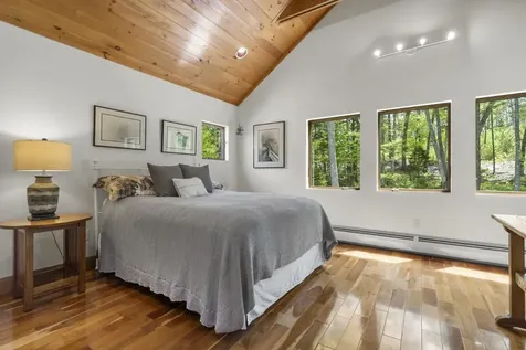 98 Meadow Cove Road Boothbay ME 04544