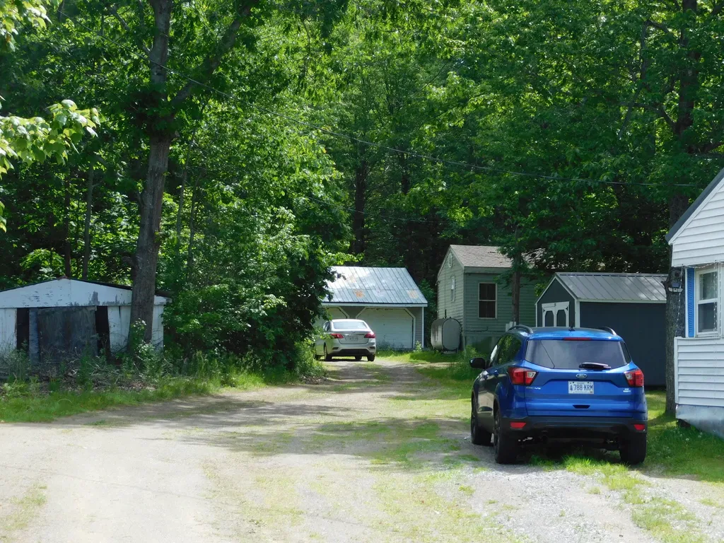 159 Commercial Street Hartland ME 04943