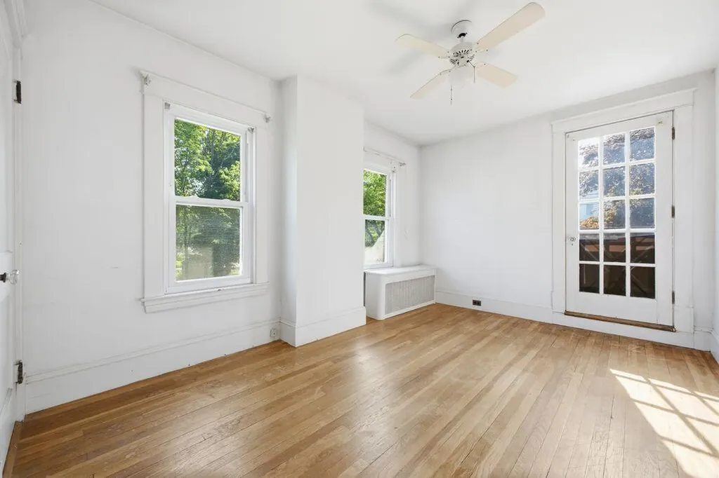 142 Scamman Street South Portland ME 04106