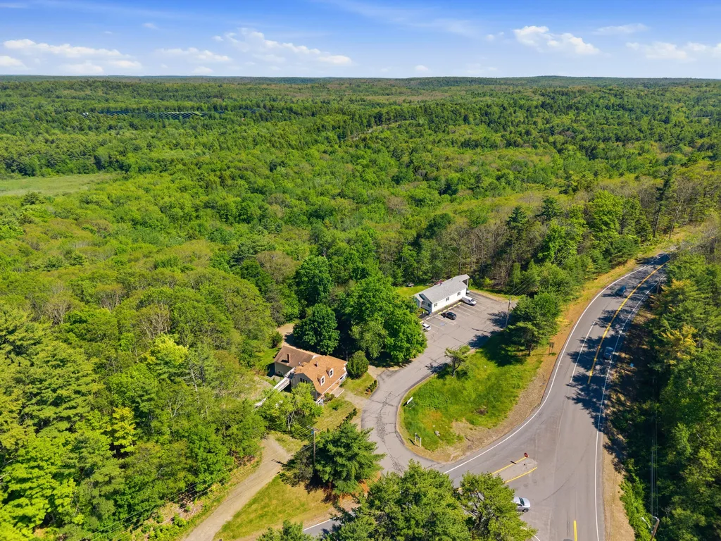 7 Cross Road Edgecomb ME 04556