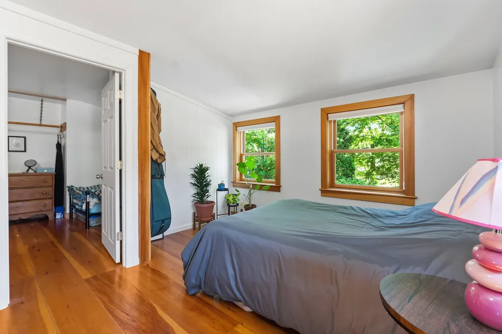 7 Cross Road Edgecomb ME 04556