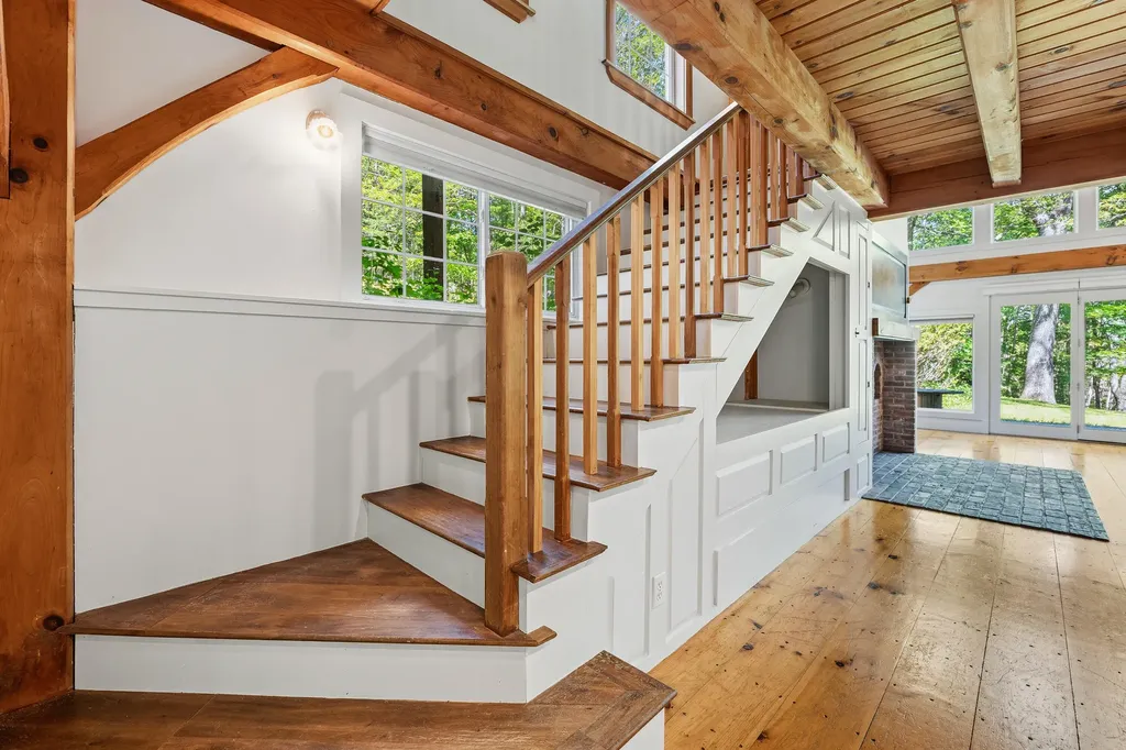 7 Cross Road Edgecomb ME 04556