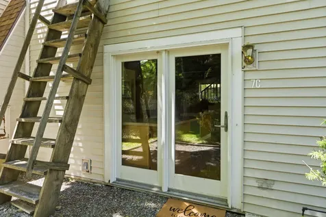 7 Cross Road Edgecomb ME 04556