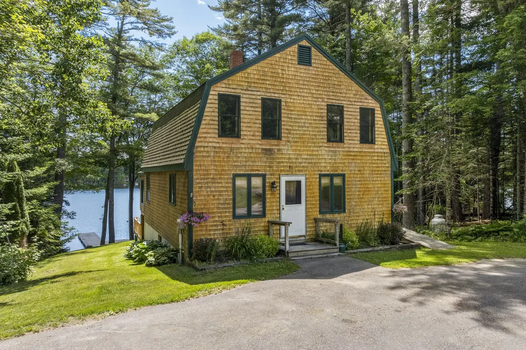 74 Lincoln Lane Newcastle ME 04553