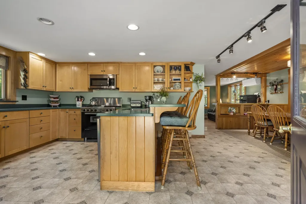 74 Lincoln Lane Newcastle ME 04553