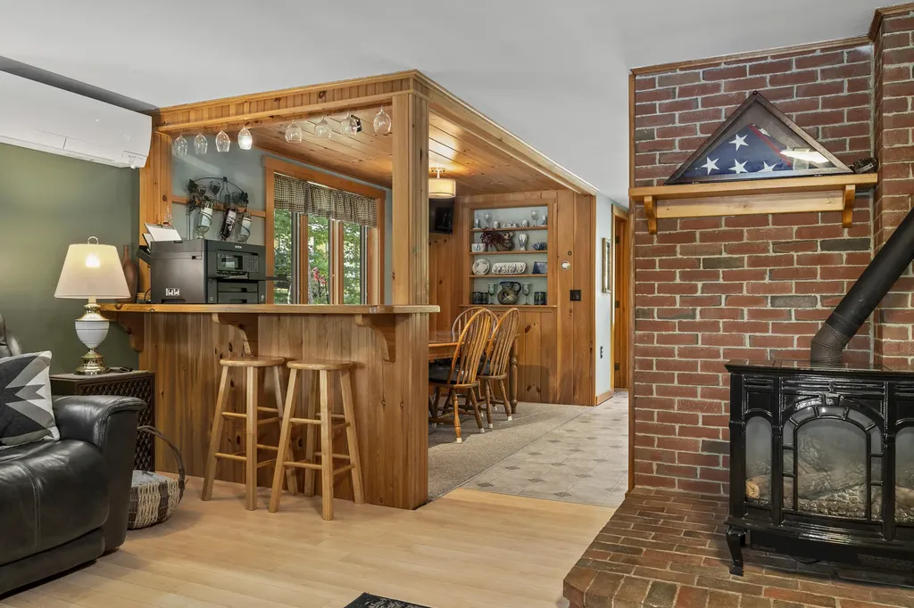 74 Lincoln Lane Newcastle ME 04553