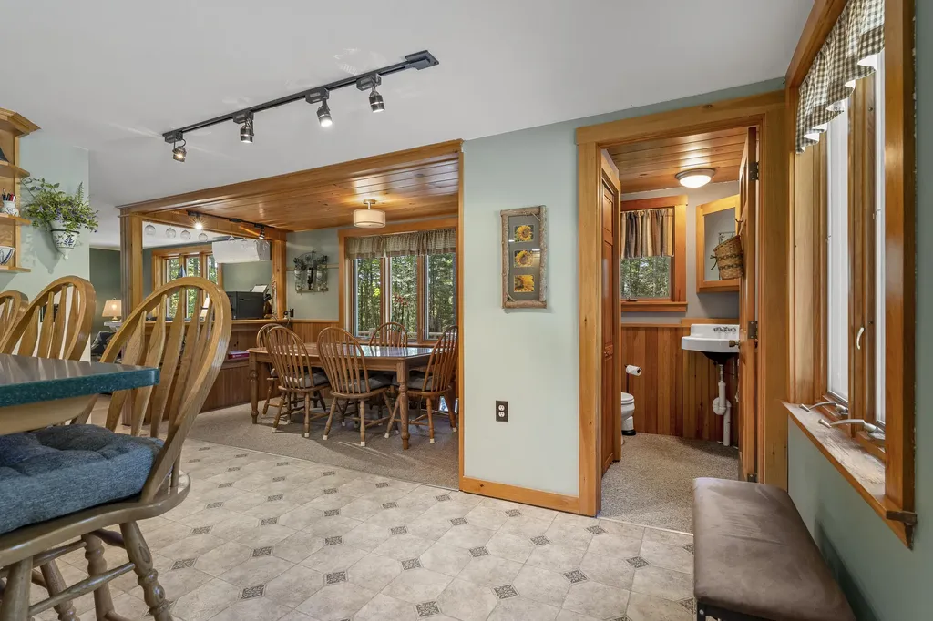 74 Lincoln Lane Newcastle ME 04553