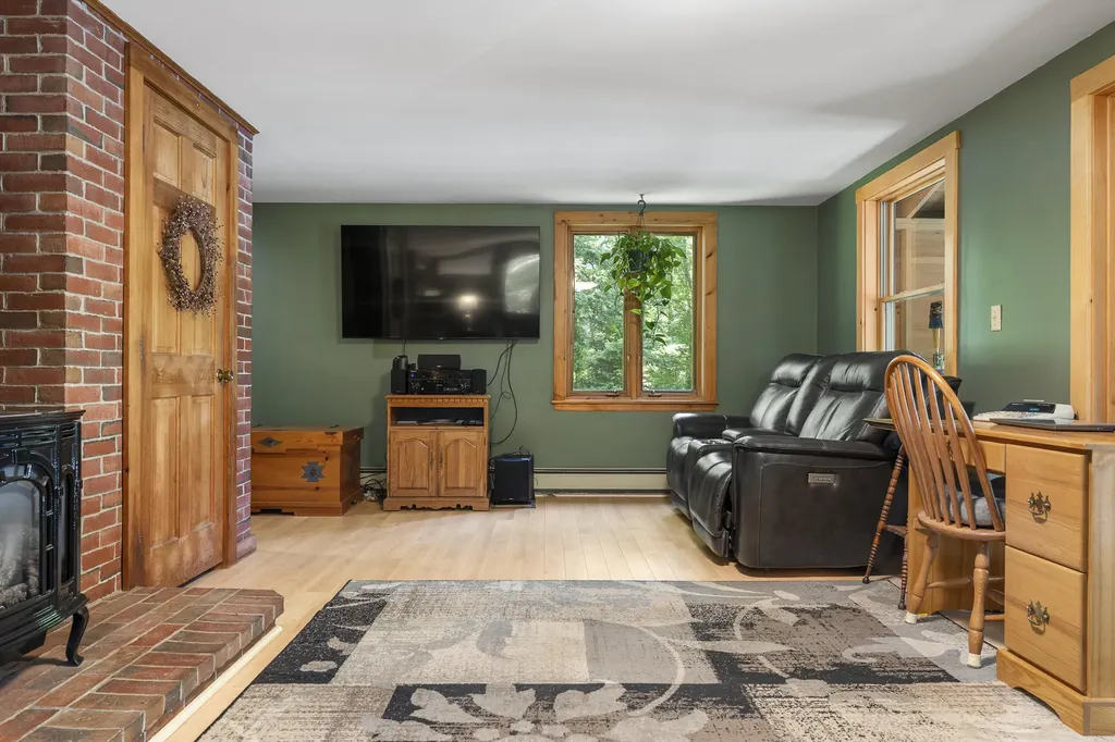 74 Lincoln Lane Newcastle ME 04553