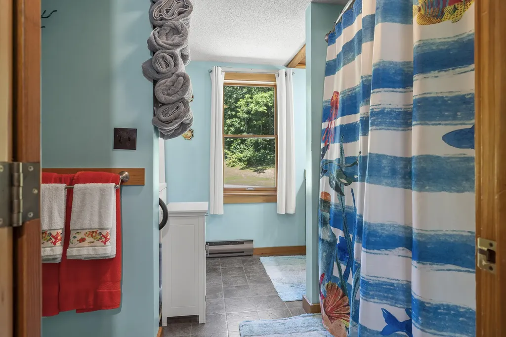 74 Lincoln Lane Newcastle ME 04553