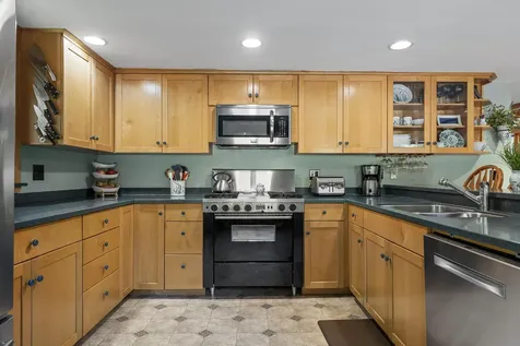 74 Lincoln Lane Newcastle ME 04553