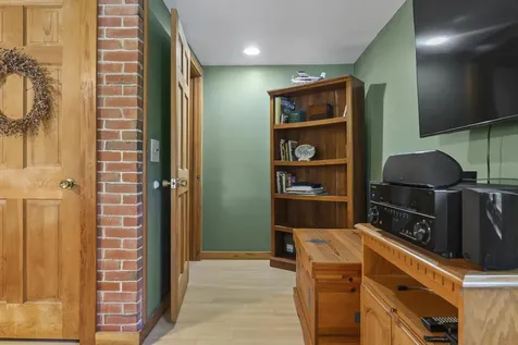 74 Lincoln Lane Newcastle ME 04553