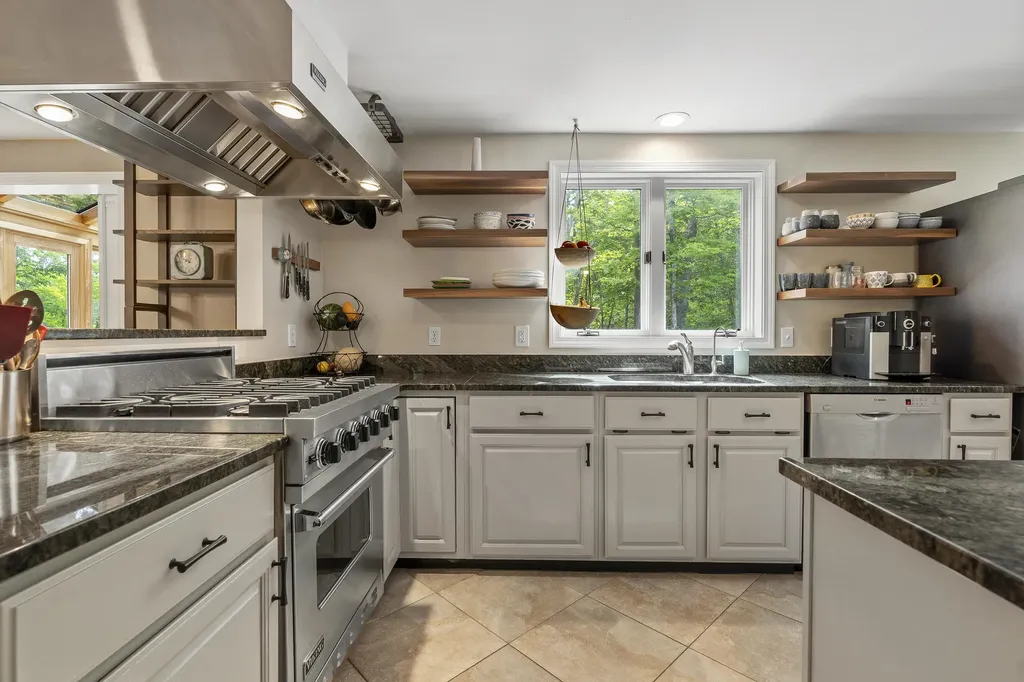 14 Walini Way Harpswell ME 04079