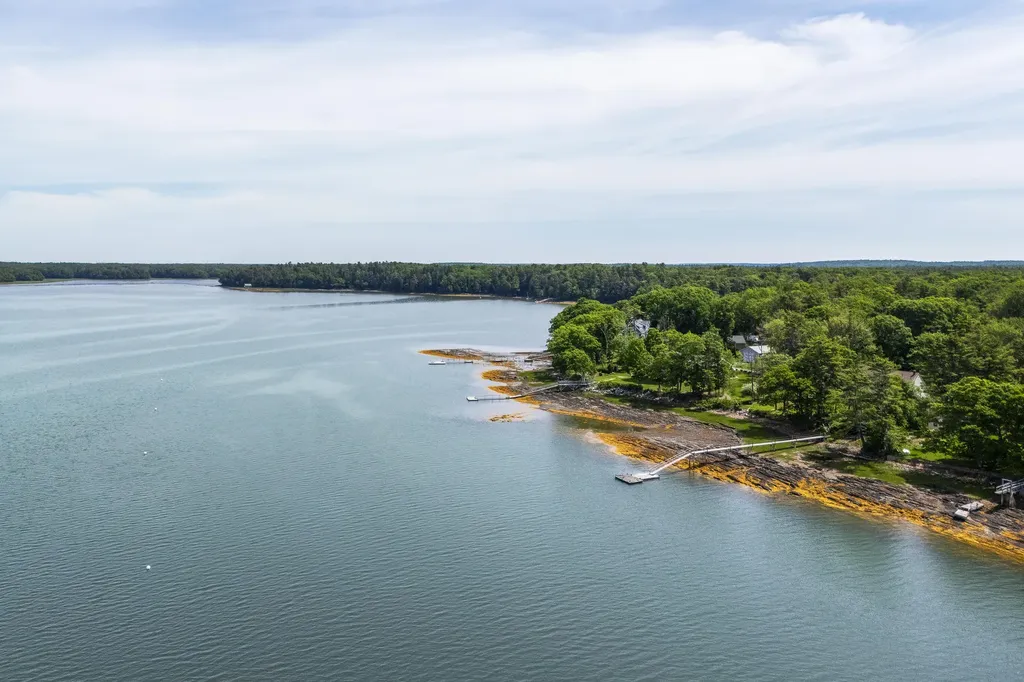 14 Walini Way Harpswell ME 04079