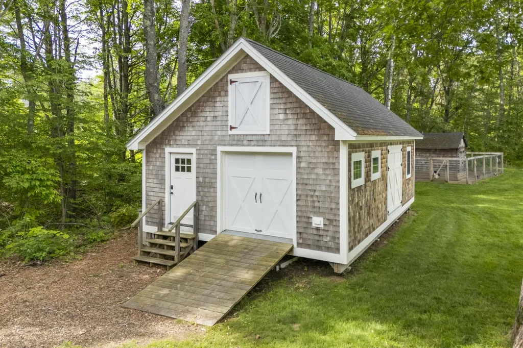 14 Walini Way Harpswell ME 04079