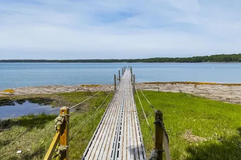 14 Walini Way Harpswell ME 04079