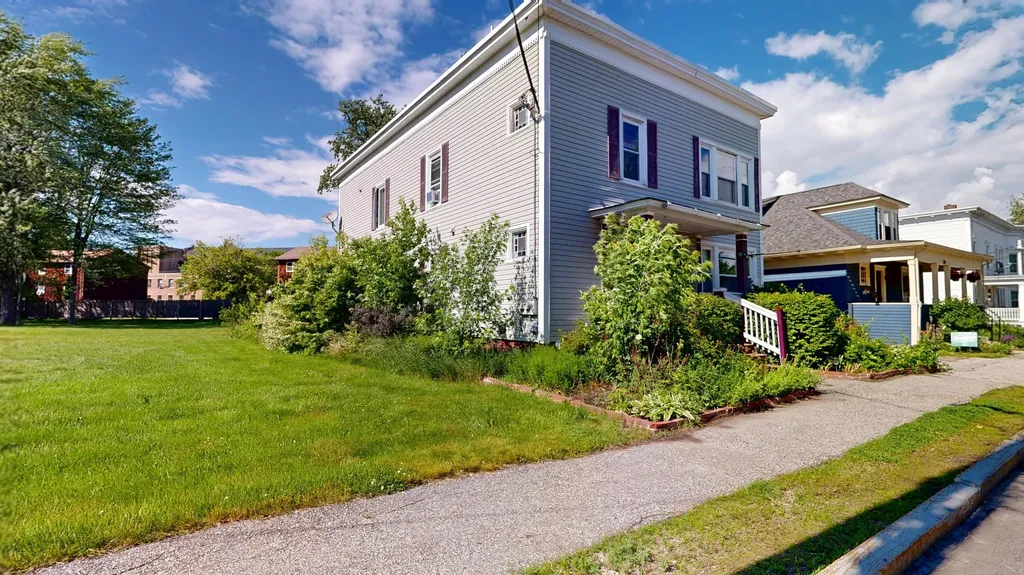 238 Sabattus Street Lewiston ME 04240