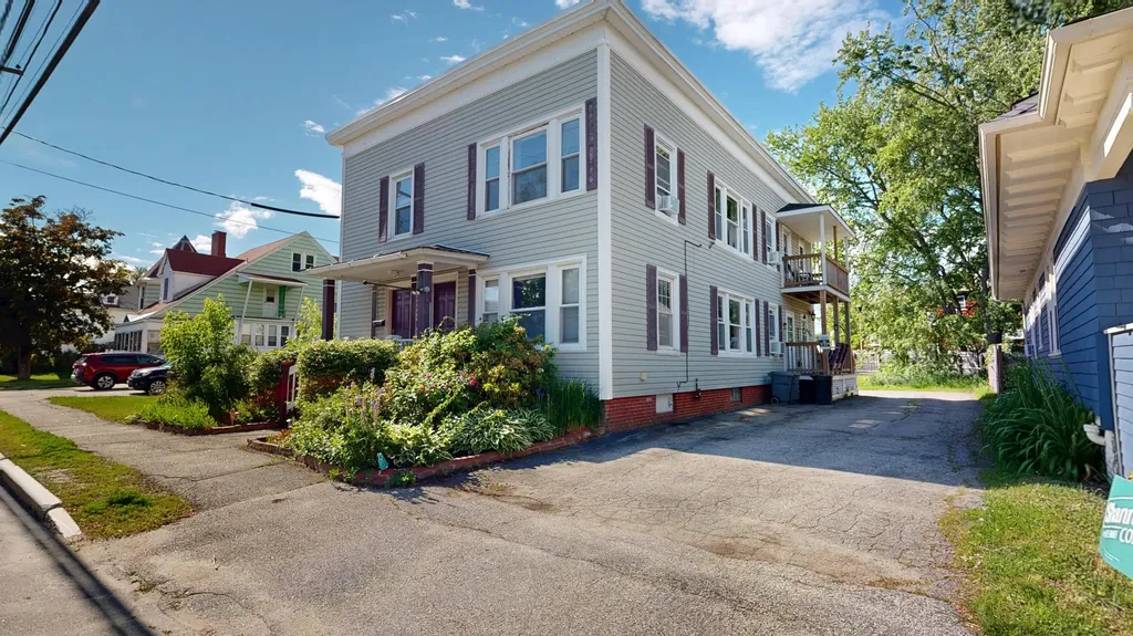 238 Sabattus Street Lewiston ME 04240
