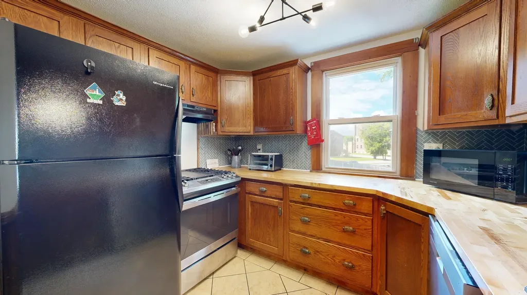 238 Sabattus Street Lewiston ME 04240