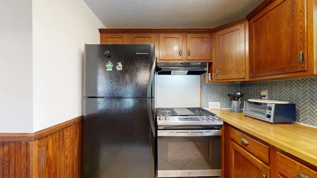 238 Sabattus Street Lewiston ME 04240