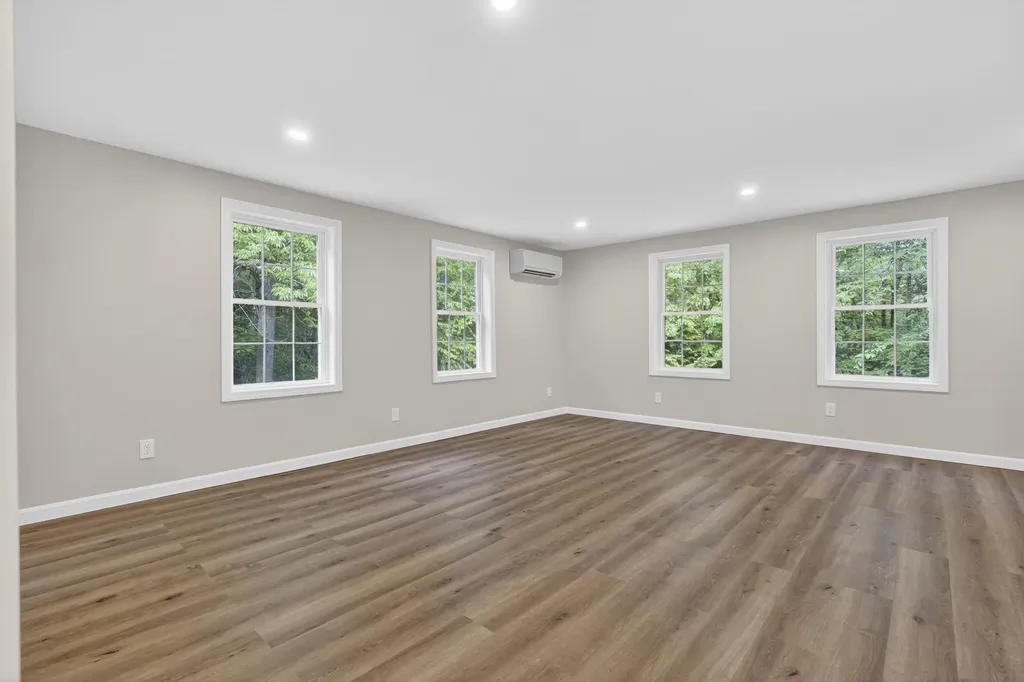 528 Sebago Road Naples ME 04055